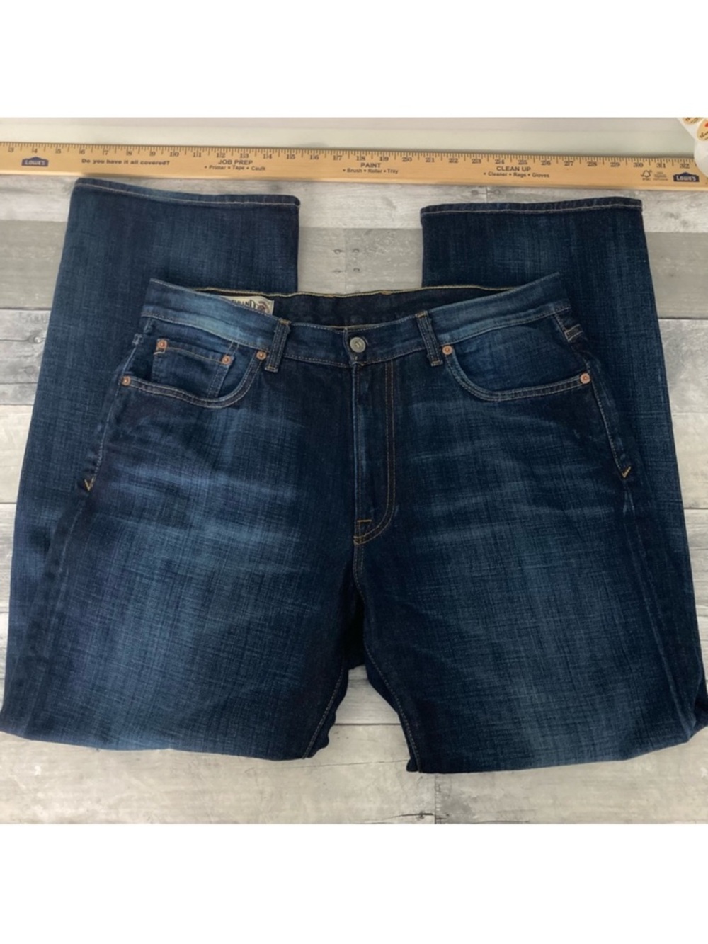 Lucky Brand by Gene Montesano 181 Jean Relaxed Straight Size 34